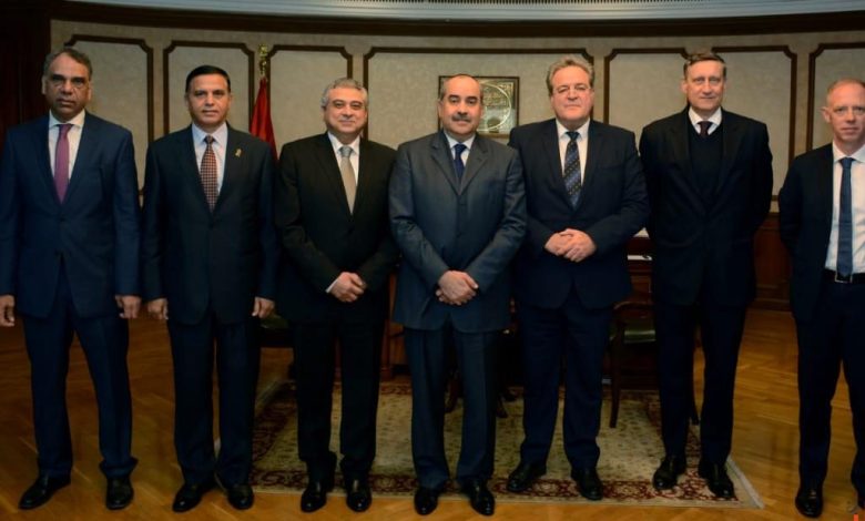 وزير الطيران المدني