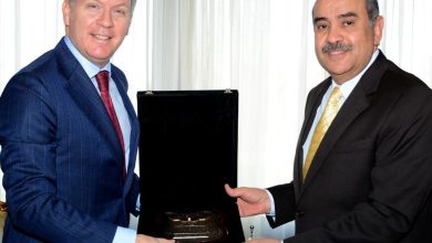 وزير الطيران المدني