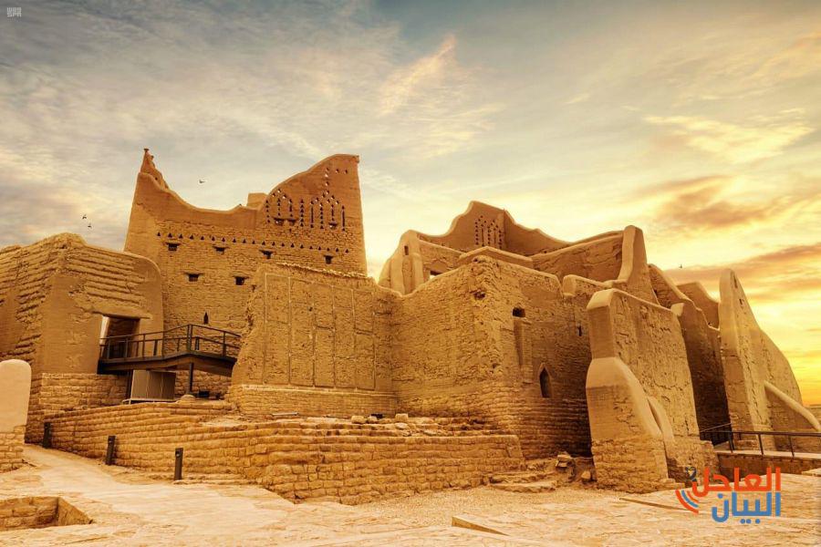 لمشاركة بوابة الدرعية غدا في يوم الصحة العالمي بعروض توعوية ورسائل شكر على واجهات حي الطريف التاريخي