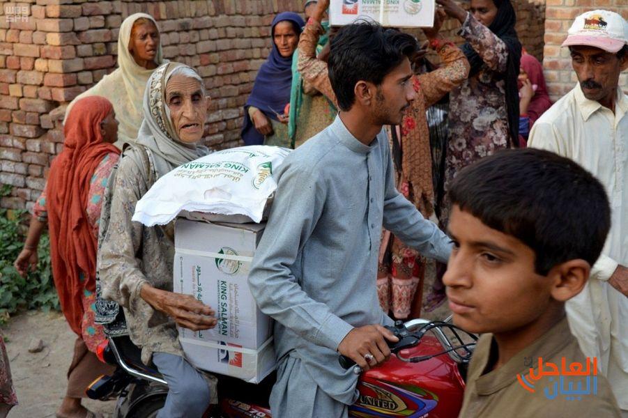 لمواصلة مركز الملك سلمان للإغاثة يواصل لليوم الرابع على التوالي توزيع السلال الغذائية الرمضانية في باكستان