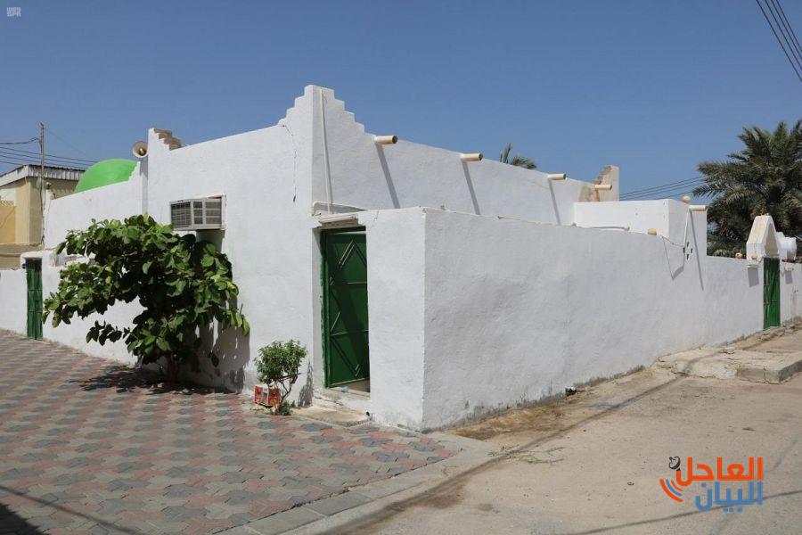 2 لانتهاء مشروع سمو ولي العهد لترميم وتأهيل المساجد التاريخية بالمملكة من تطوير مسجد التابوت بجزيرة فرسان