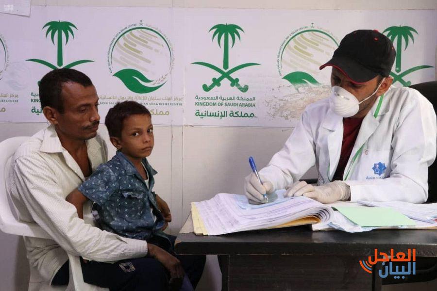 تواصل العيادات الطبية التغذوية لمركز الملك سلمان للإغاثة تقديم خدماتها العلاجية في مديرية الخوخة بالحديدة