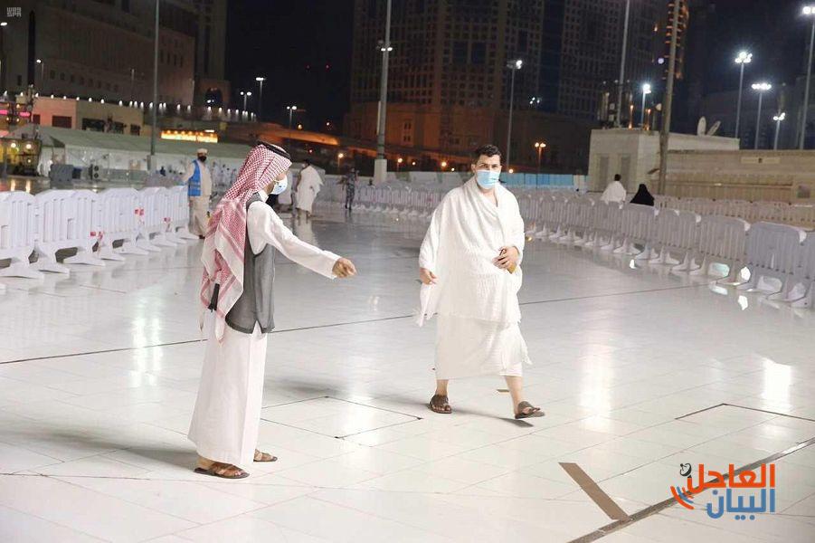 تواصل إدارة الساحات بالمسجد الحرام تطبيق الإجراءات الاحترازية لسلامة قاصديه