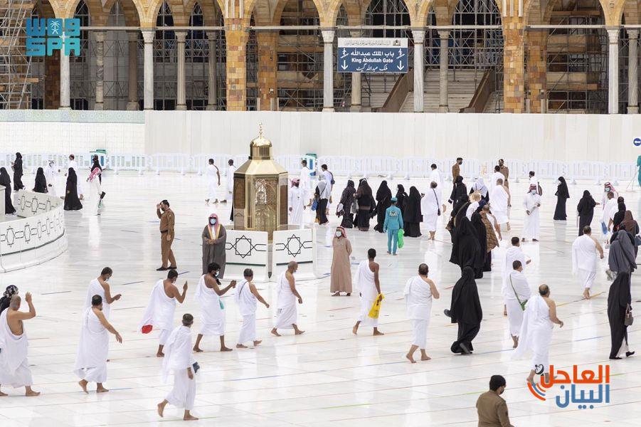 جهود خدمية واسعة تواكب جموع المصلين في رحاب المسجد النبوي