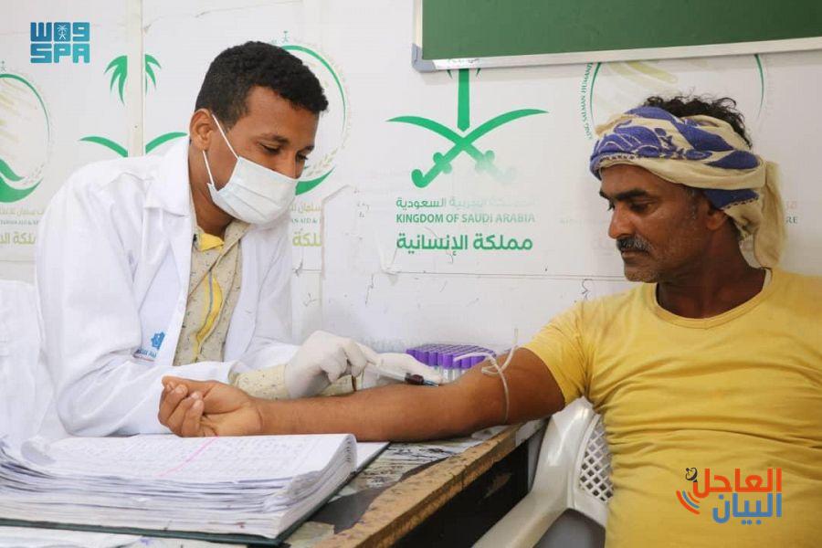لتقديم العيادات الطبية التغذوية المتنقلة لمركز الملك سلمان للإغاثة في مديرية الخوخة خدماتها العلاجية لقرابة 9 آلاف مستفيد