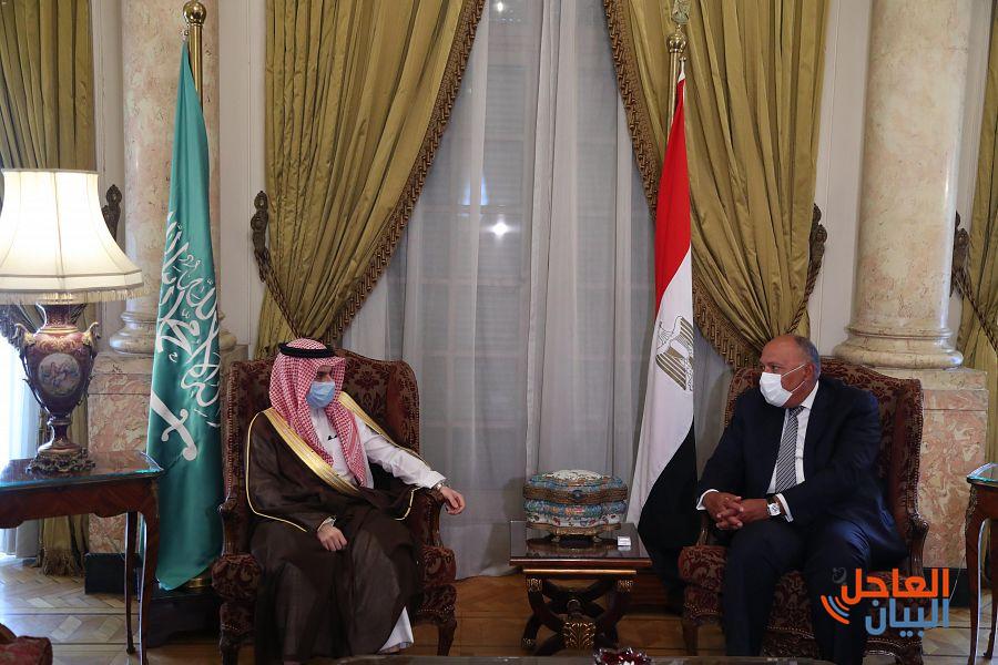 لقاء سمو وزير الخارجية فيصل بن فرحان مع وزير الخارجية سامح شكري