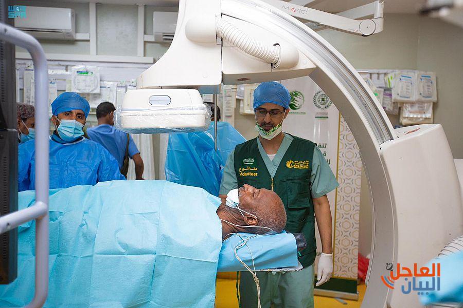 مركز الملك سلمان للإغاثة يجري 67 عملية جراحية بمجال القلب المفتوح والقسطرة في حملته الطبية التطوعية بجمهورية موريتانيا