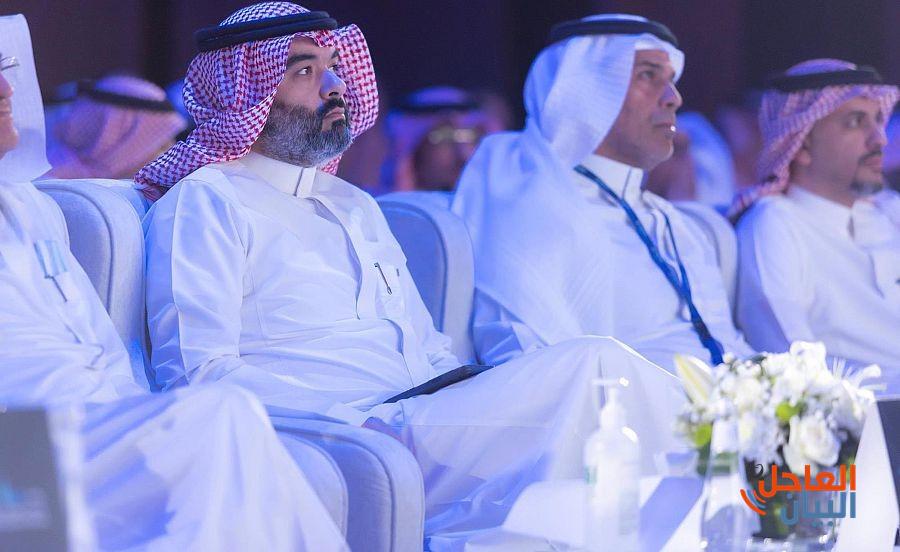 محافظ هيئة الاتصالات