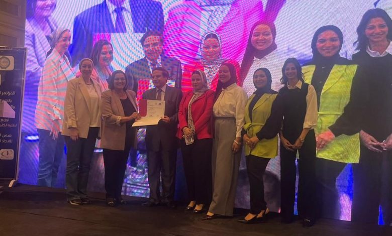 كلية الإعلام