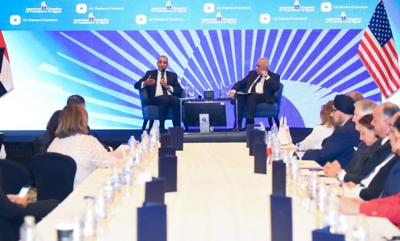 وزير الخارجية والهجرة