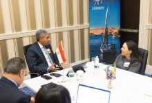 وزير السياحة